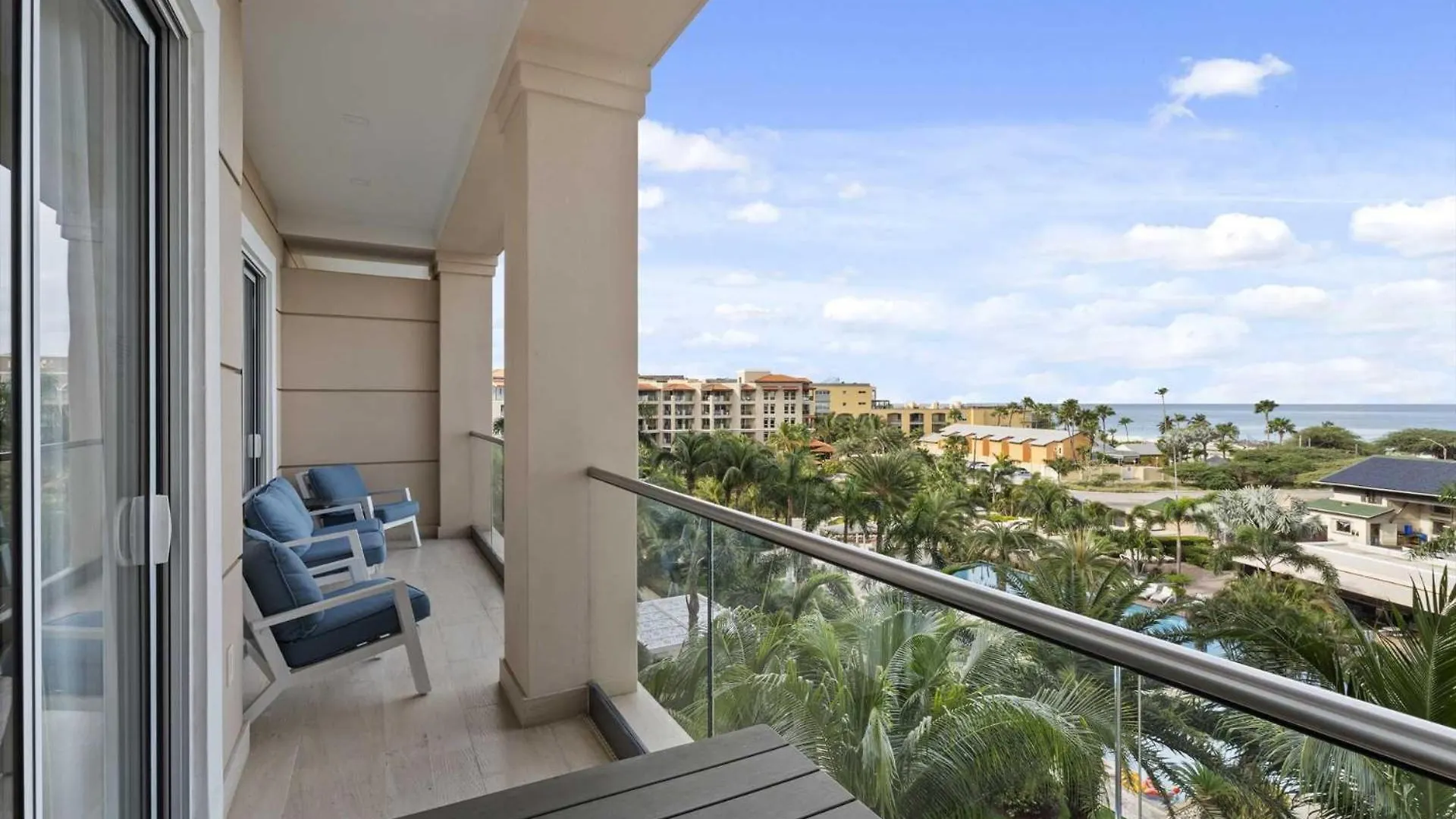 Holiday home Beach View - Beach Royale 2Br Condo - Lv406 Palm Beach