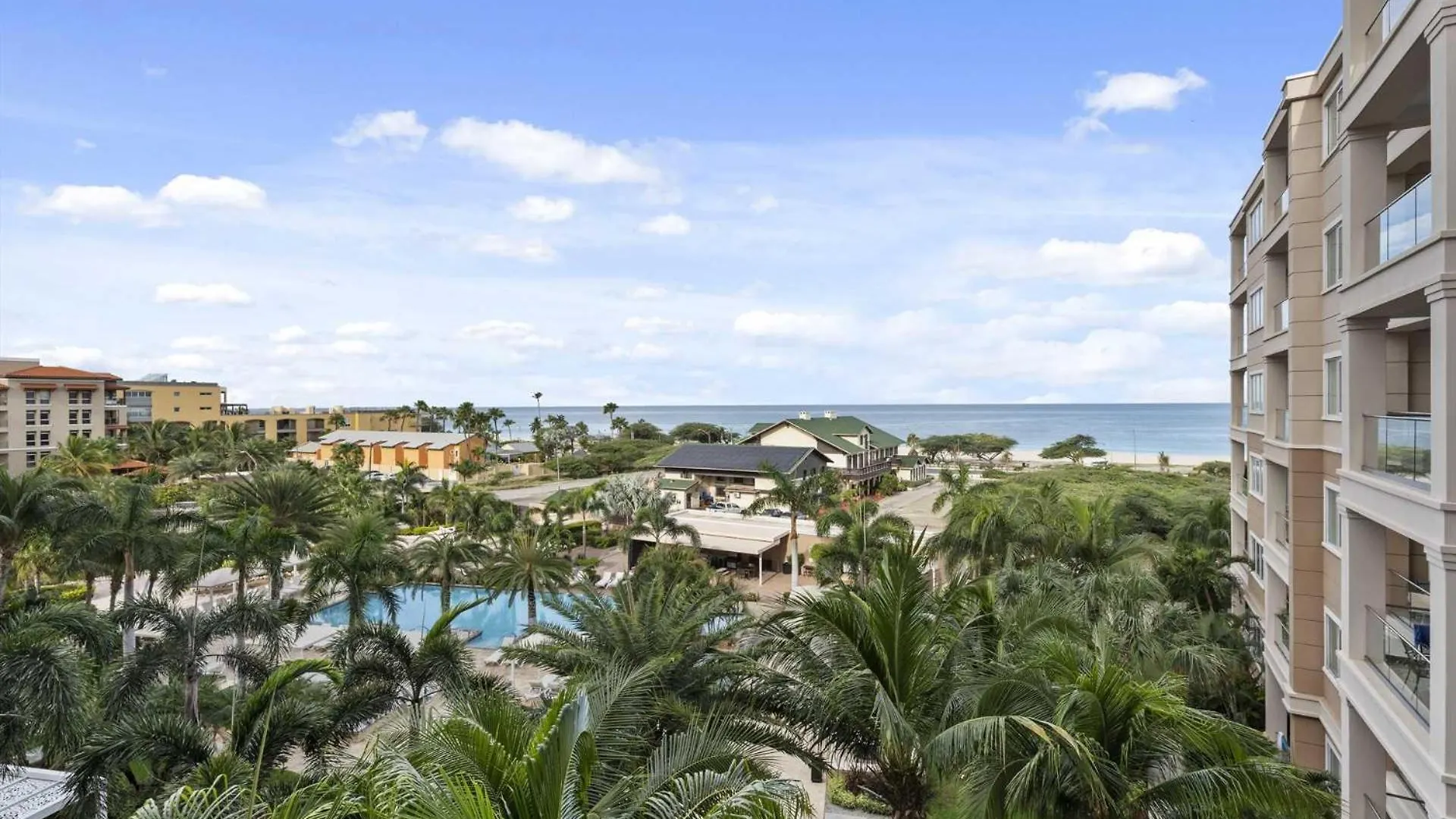 Beach View - Beach Royale 2Br Condo - Lv406 Palm Beach